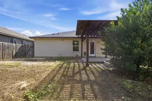 224 Bauxite Dr, Jarrell, TX 76537 - Photo 29