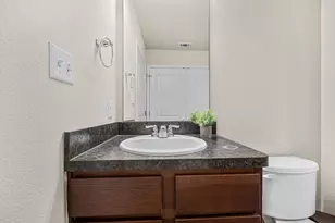4520 Graceful Ln, Austin, TX 78725 - Photo 17