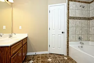 224 Geode Ln, Jarrell, TX 76537 - Photo 23