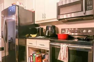 910 W 25th St, Austin, TX 78705 - Photo 3