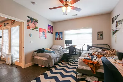 910 W 25th Street #205, Austin, TX 78705 - Photo 7