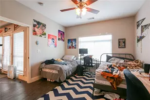 910 W 25th St, Austin, TX 78705 - Photo 7