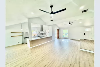 9506 Stonebridge Drive, Austin, TX 78758 - Photo 11