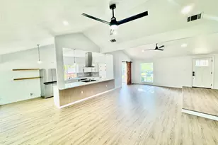 9506 Stonebridge Dr, Austin, TX 78758 - Photo 11