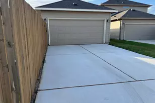 221 Arabian Colt Dr, Georgetown, TX 78626 - Photo 27