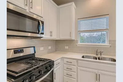 11200 El Capitan Drive, Austin, TX 78747 - Photo 9