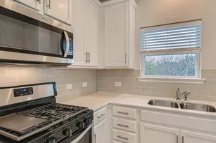 11200 El Capitan Dr, Austin, TX 78747 - Photo 9