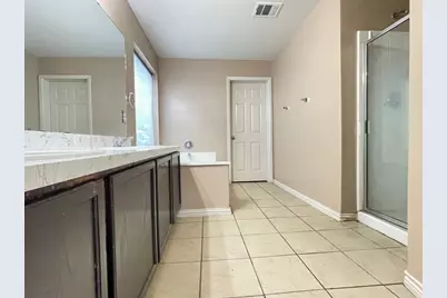 [Address not provided], Elgin, TX 78621 - Photo 11