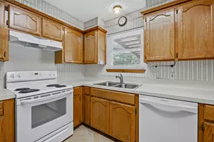 10706 Creek View Dr, Austin, TX 78748 - Photo 11