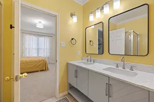 1900 Scofield Ridge Pkwy, Austin, TX 78727 - Photo 15