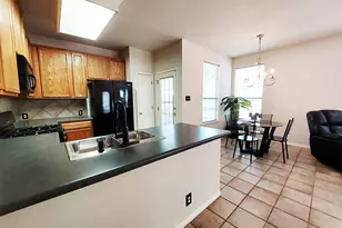 8518 Cahill Dr, Austin, TX 78729 - Photo 9