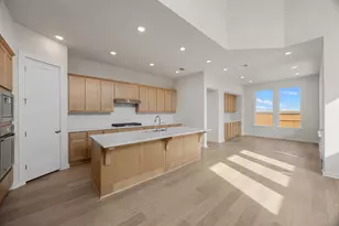 124 Top View Dr, Liberty Hill, TX 78642 - Photo 5