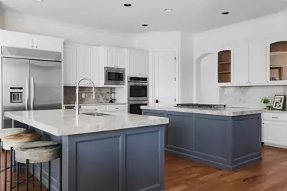 8513 Chalk Knoll Drive, Austin, TX 78735 - Photo 17