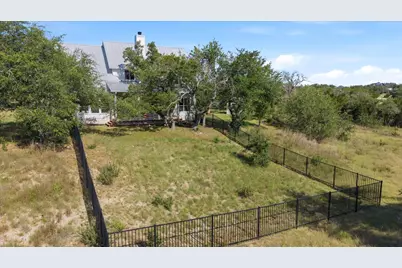 280 Hannah Drive, Dripping Springs, TX 78620 - Photo 37