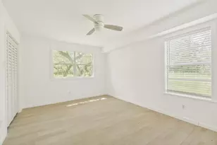 1097 White Loop Rd, Columbus, TX 78934 - Photo 17