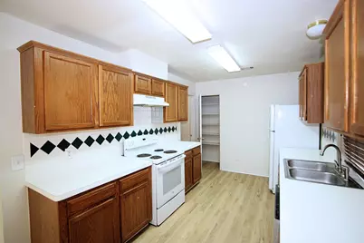 1910 Balsam Way, Round Rock, TX 78665 - Photo 5