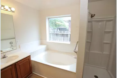 1910 Balsam Way, Round Rock, TX 78665 - Photo 11