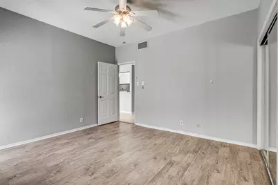 807 W 25th Street #210, Austin, TX 78705 - Photo 13