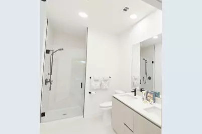 2209 S 1st Street #323, Austin, TX 78704 - Photo 9