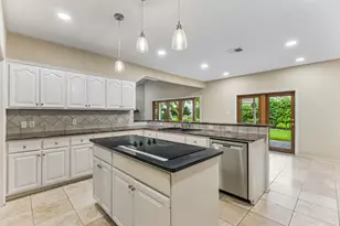 340 Columbine St, Meadowlakes, TX 78654 - Photo 11