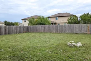 108 Lavaca Loop, Hutto, TX 78634 - Photo 35