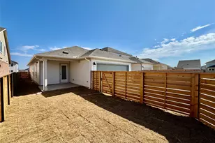 113 Maple Hedge Rd, Hutto, TX 78634 - Photo 5