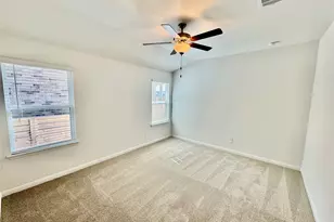 113 Maple Hedge Rd, Hutto, TX 78634 - Photo 3