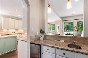 58 Cottondale Rd, The Hills, TX 78738 - Photo 9