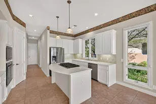 2305 Barton Creek Blvd, Austin, TX 78735 - Photo 9