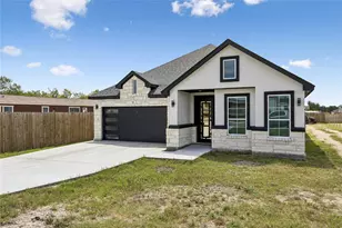 153 Trebol St, Dale, TX 78616 - Photo 37