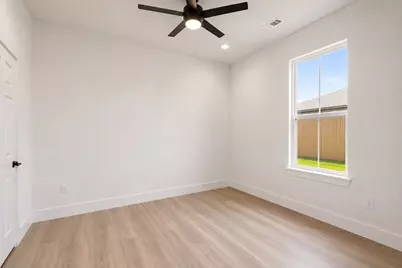 153 Trebol Street, Del Valle, TX 78616 - Photo 5