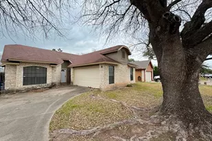 1002 Great Britain Blvd, Austin, TX 78748 - Photo 1
