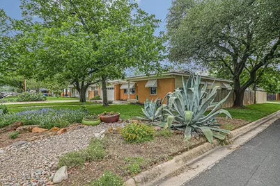 1500 Villanova Drive, Austin, TX 78757 - Photo 3