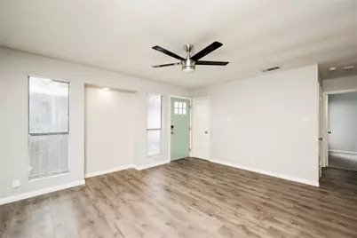 915 Chisholm Cove, Round Rock, TX 78681 - Photo 5