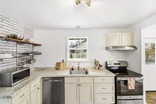 1706 Riverview St, Austin, TX 78702 - Photo 5