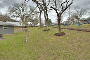 1601 Elmira Rd, Austin, TX 78721 - Photo 29