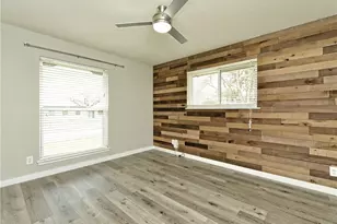 1601 Elmira Rd, Austin, TX 78721 - Photo 23