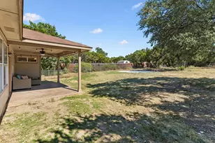 6005 La Mesa St, Lago Vista, TX 78645 - Photo 25
