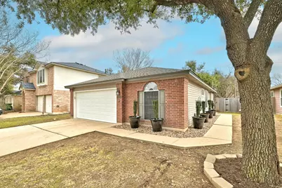 1807 Hollow Tree Boulevard, Round Rock, TX 78681 - Photo 3