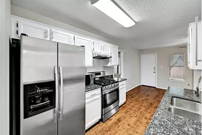 1807 Hollow Tree Boulevard, Round Rock, TX 78681 - Photo 15