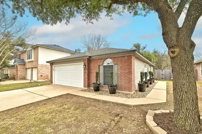 1807 Hollow Tree Boulevard, Round Rock, TX 78681 - Photo 3