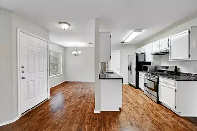 1807 Hollow Tree Boulevard, Round Rock, TX 78681 - Photo 11