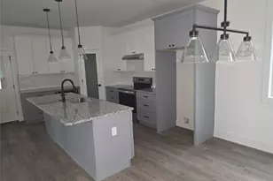 2818 E 22nd St, Austin, TX 78722 - Photo 7