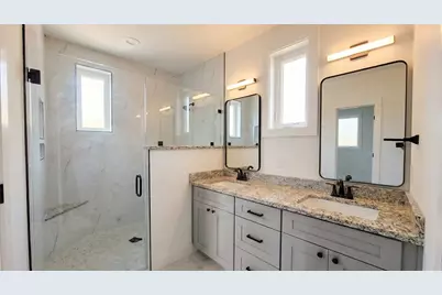 2818 E 22nd Street #2, Austin, TX 78722 - Photo 9