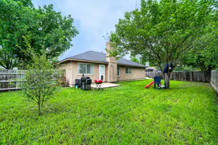 222 Quail Cir, Hutto, TX 78634 - Photo 27