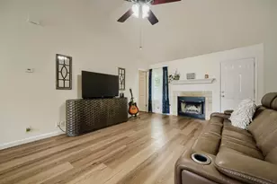 222 Quail Cir, Hutto, TX 78634 - Photo 17