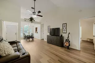 222 Quail Cir, Hutto, TX 78634 - Photo 5
