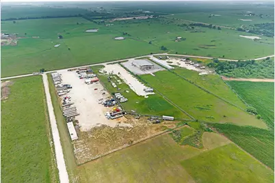 2733 County Road 374 Road, Taylor, TX 76574 - Photo 15