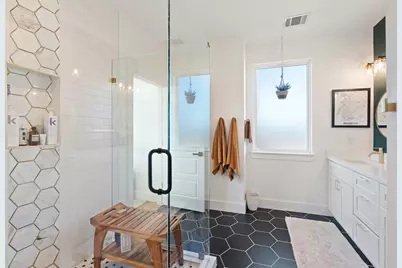 5604 Samuel Huston Avenue #2, Austin, TX 78721 - Photo 17