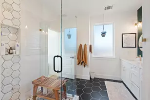 5604 Samuel Huston Ave, Austin, TX 78721 - Photo 17